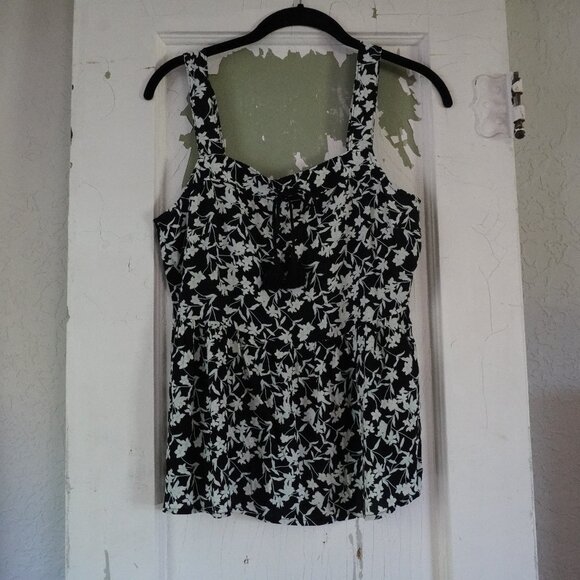 NWT Banana Republic Tank Baby Doll Flowy Floral Blouse - Picture 2 of 9